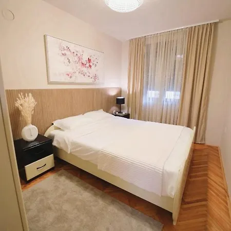 Hill Apartman